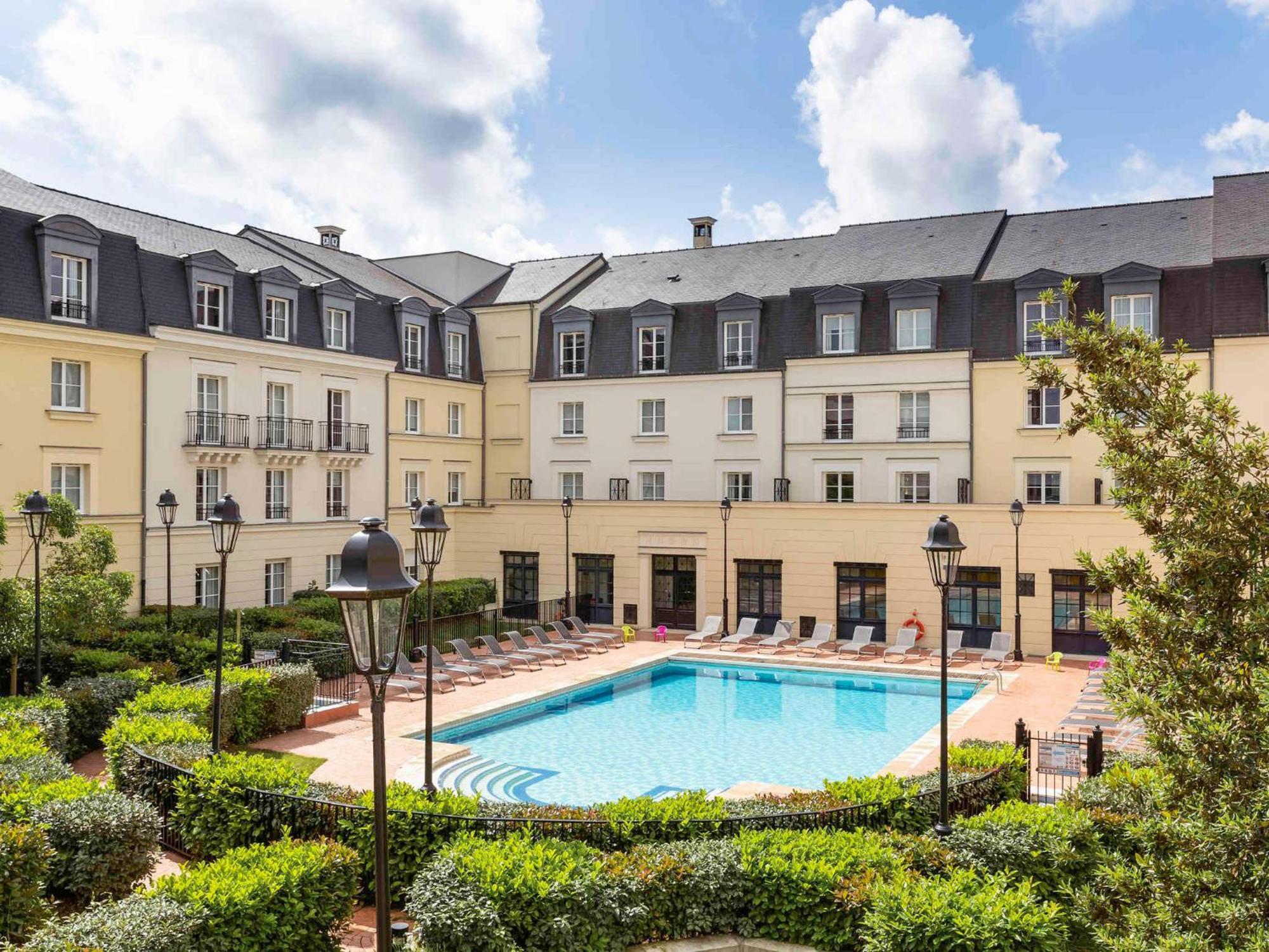 Disneyland Deluxe Flat, Outside Pool, Climatisation, 1 Min To Disney Parks 塞里斯 外观 照片